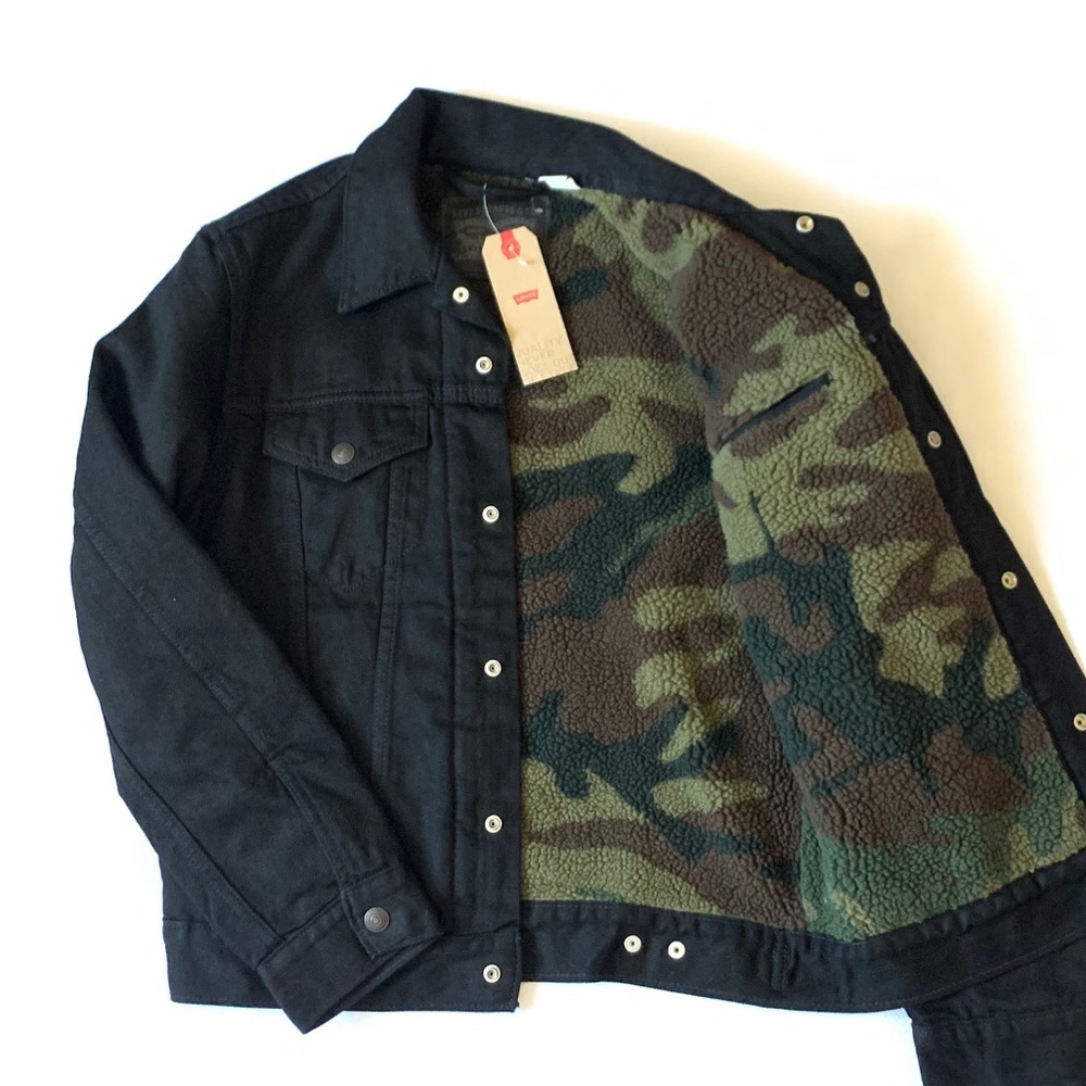 Levi’s Sherpa Trucker Jacket Men’s Small